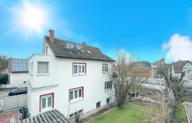 **Charmantes Ein- bis Zweifamilienhaus mit Einliegerwohnung und großem Garten in Besigheim**