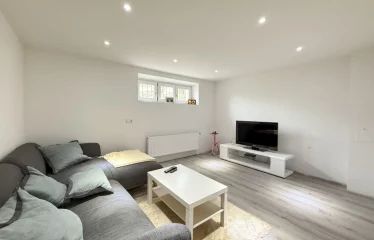 **Charmantes Ein- bis Zweifamilienhaus mit Einliegerwohnung und großem Garten in Besigheim**