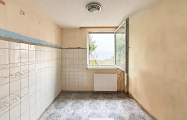 **Charmante Doppelhaushälfte mit viel Potenzial in Stuttgart-Feuerbach**